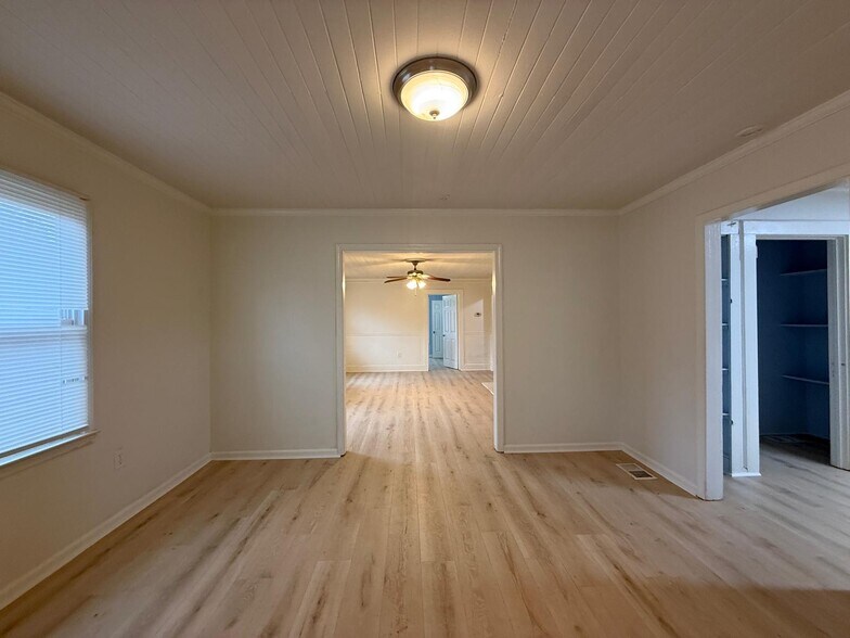 More Photos Of 4104 Old Austell Rd, Powder Springs Office For Lease