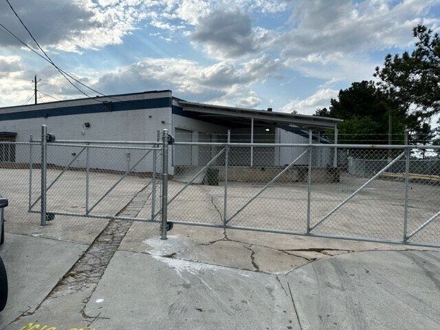 More Photos Of 4415 Commerce Dr Sw, Atlanta Warehouse For Lease