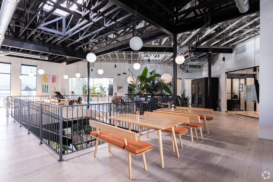 More Photos Of 412 W Rivers Edge Dr, Provo Coworking Space