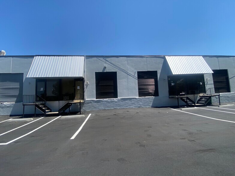 More Photos Of 4975 Clark Howell Hwy, Atlanta Warehouse For Lease