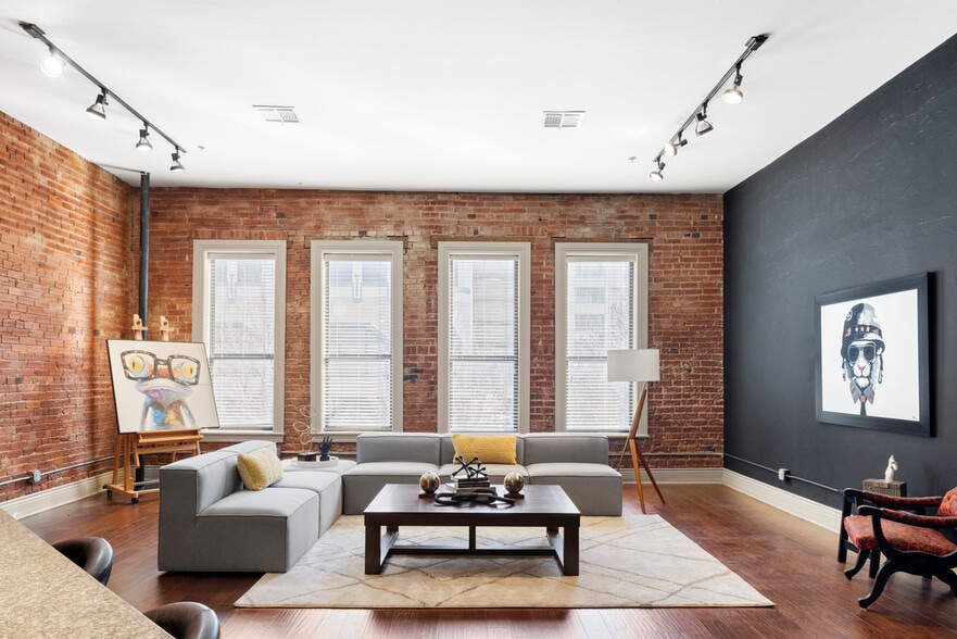 More Photos Of 518 Colcord Dr, Oklahoma City Storefront Retail Residential For Sale