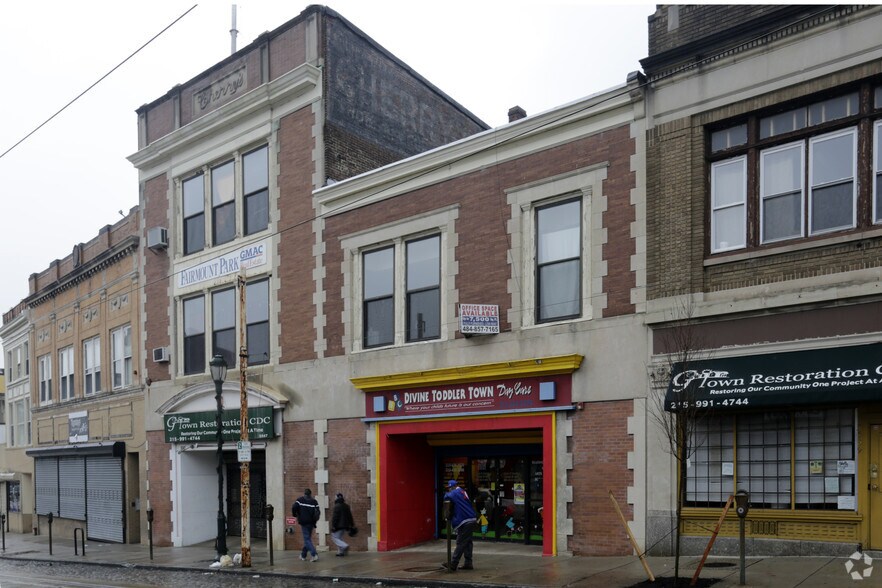 More Photos Of 5541-5547 Germantown Ave, Philadelphia Office For Lease