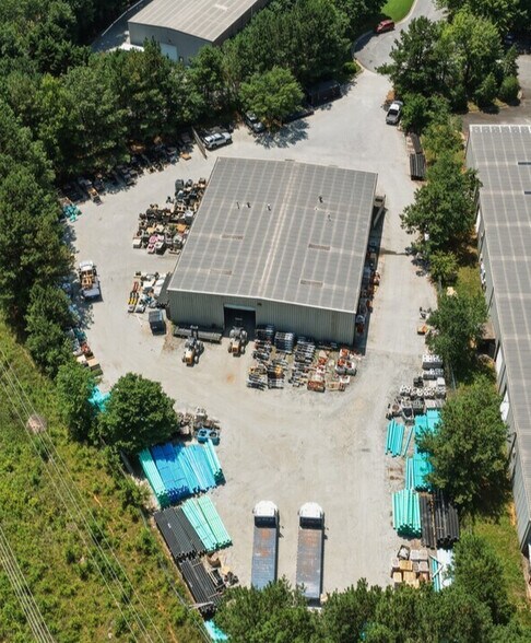 More Photos Of 3450 Novis Pt NW, Acworth Warehouse For Lease
