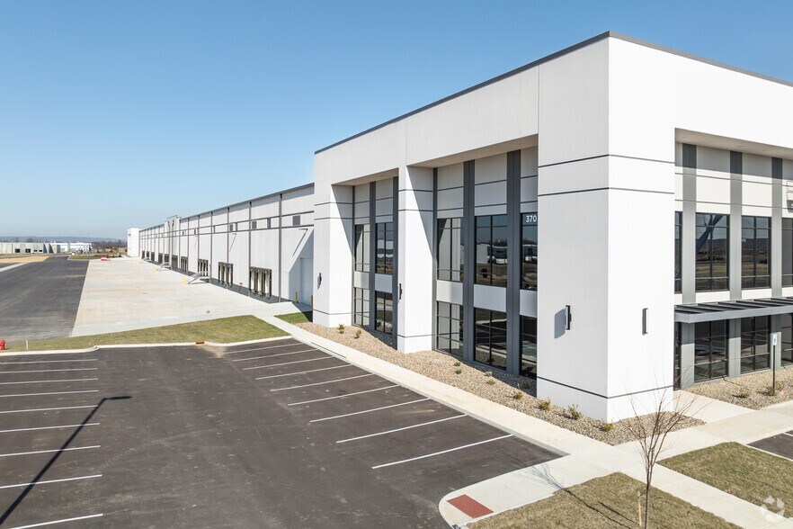 Primary Photo Of 370 Logistics ave, Jeffersonville Distribution For Lease