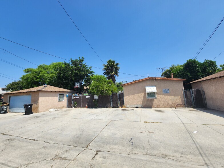 More Photos Of 11820-11824 Victory Blvd, North Hollywood Apartments For Sale