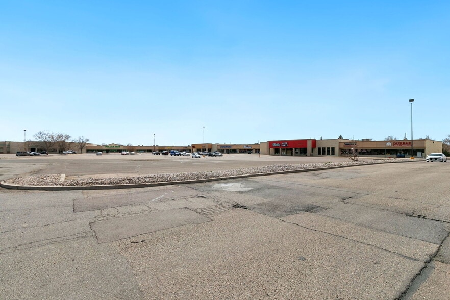 More Photos Of 3609 E Lincolnway, Cheyenne Restaurant For Sale