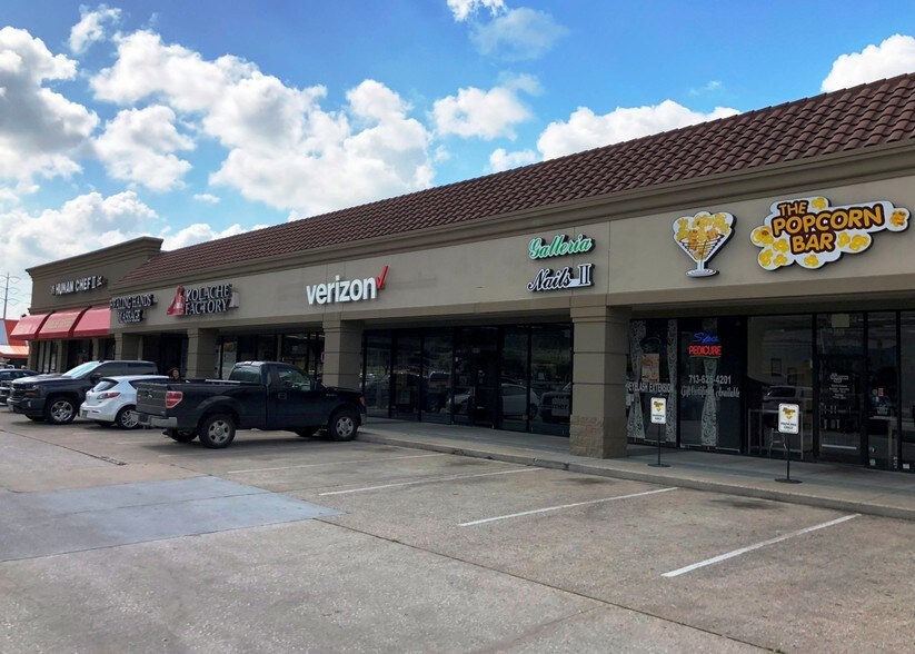 More Photos Of 3805-3845 Southwest Fwy, Houston Unknown For Lease