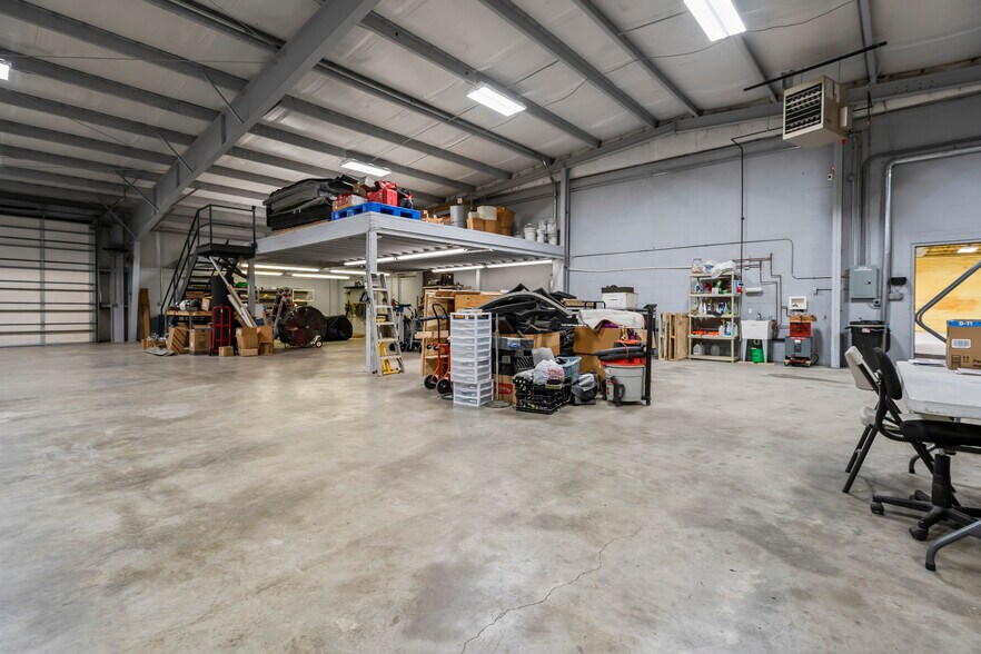 More Photos Of 4702 Eastern Ave, Kansas City Warehouse For Sale