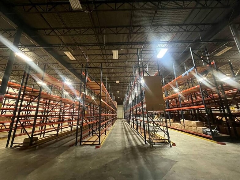 More Photos Of 6580 Jimmy Carter Blvd, Peachtree Corners Distribution For Lease