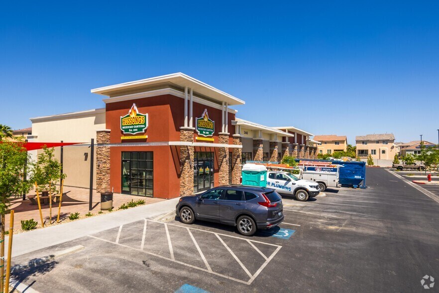 More Photos Of 10925 S Maryland Pky, Henderson Unknown For Lease