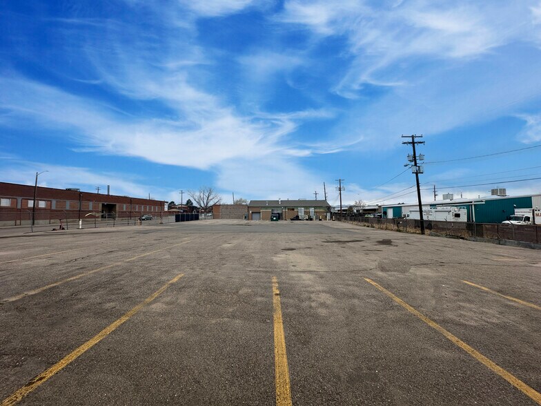 More Photos Of 1127 W 46th Ave, Denver Warehouse For Lease