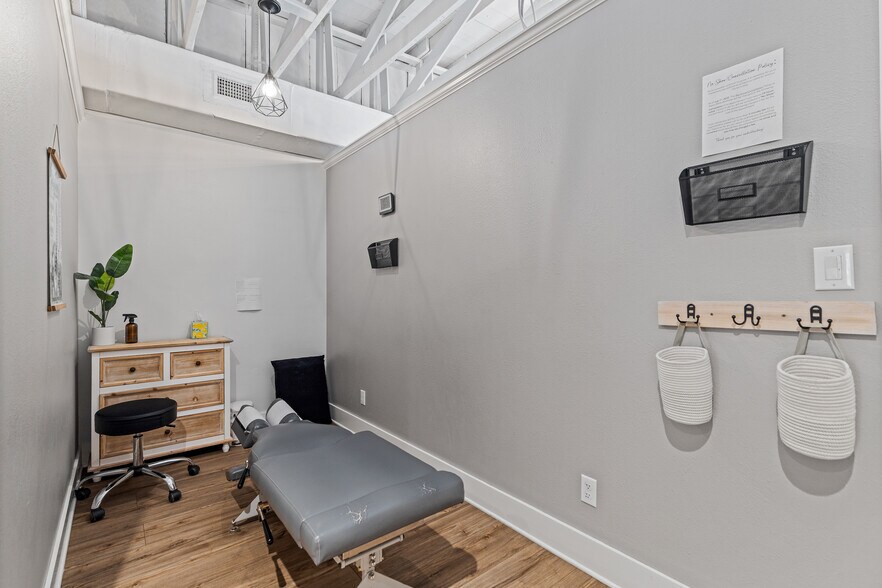 More Photos Of 317 Wood St, West Monroe General Retail For Sale