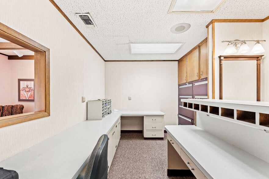 More Photos Of 715 W Hopkins St, San Marcos Daycare Center For Sale