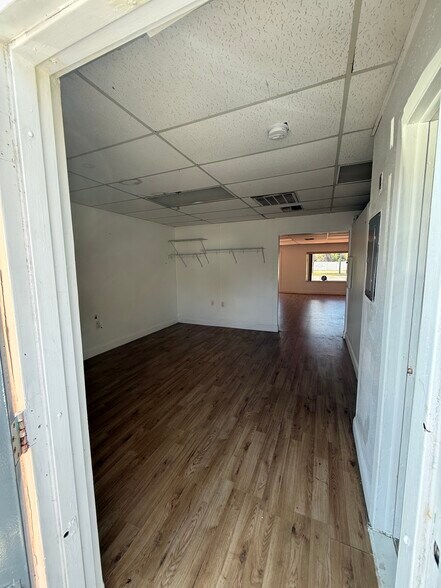 More Photos Of 3816-3820 Grand Blvd, New Port Richey Unknown For Lease