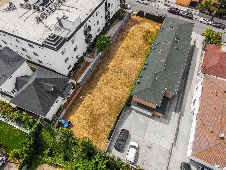 More Photos Of 2113 W Court St, Los Angeles Land For Sale