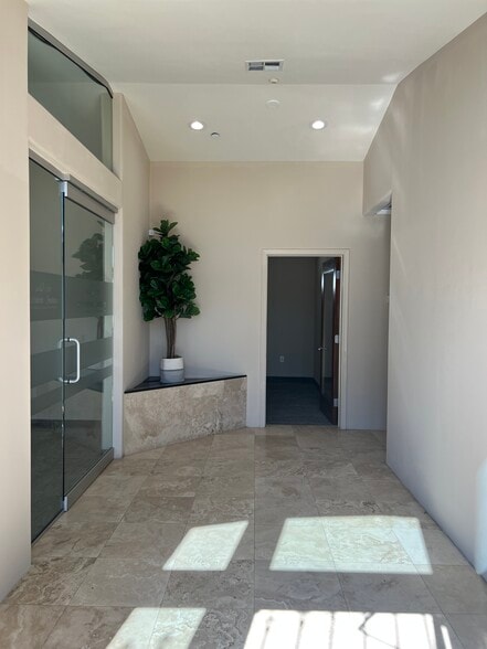 More Photos Of 7201 N 7th St, Phoenix Loft Creative Space For Sale