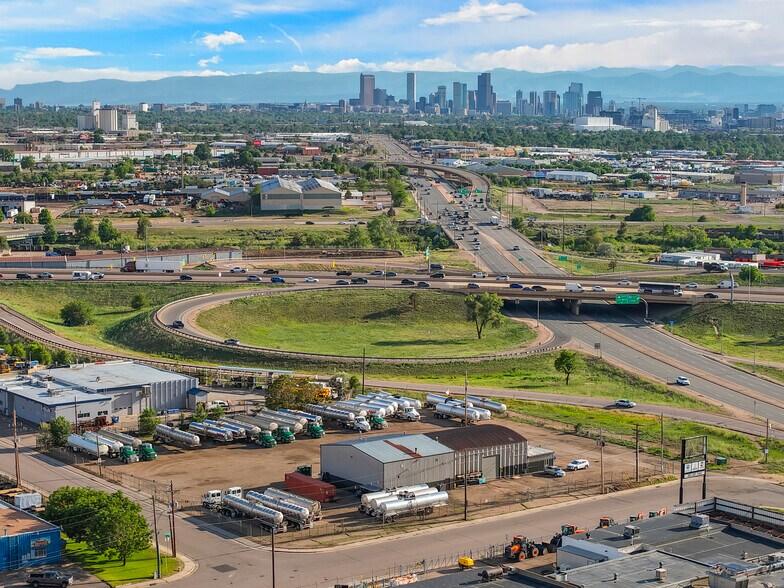 More Photos Of 5790 Dahlia St, Commerce City Warehouse For Lease
