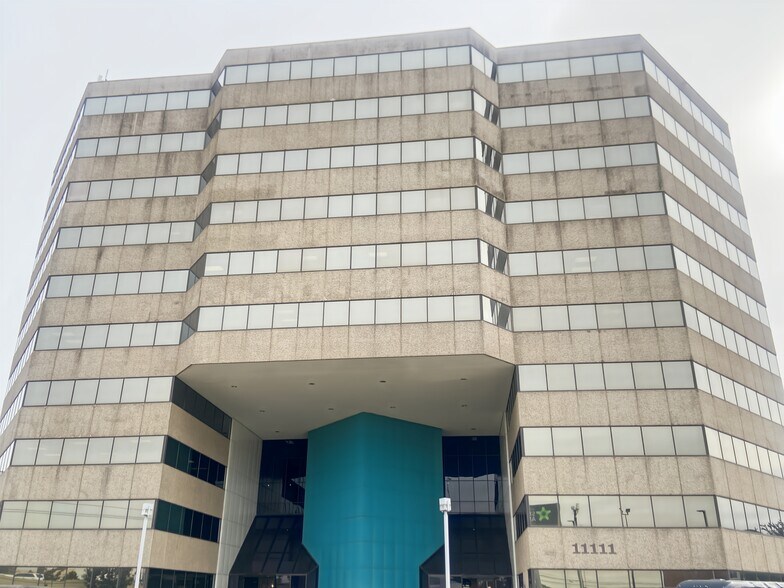 More Photos Of 11111 Katy Fwy, Houston Coworking Space