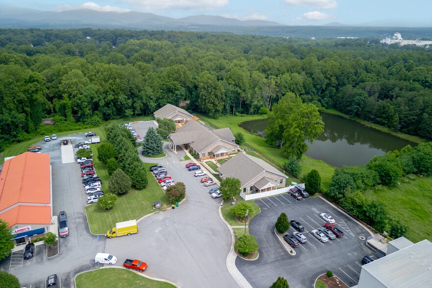 More Photos Of 1071 Woodberry Square Pl, Lynchburg Office For Sale
