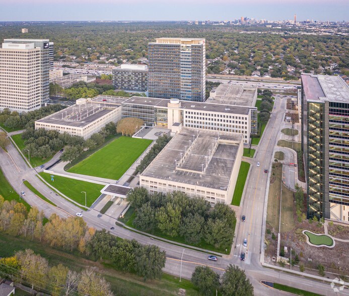 More Photos Of 2101 CityWest Blvd, Houston Office For Lease