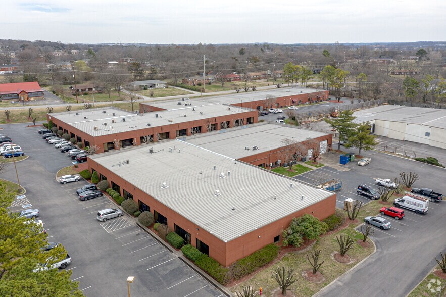More Photos Of 104-176 Cude Ln, Madison Medical For Lease