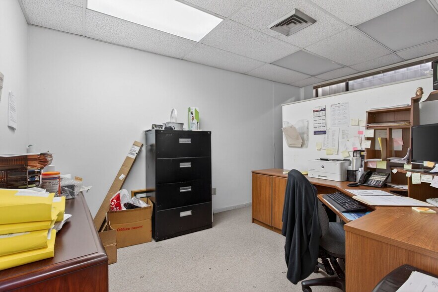 More Photos Of 513 N State Road 7, Margate Office For Sale