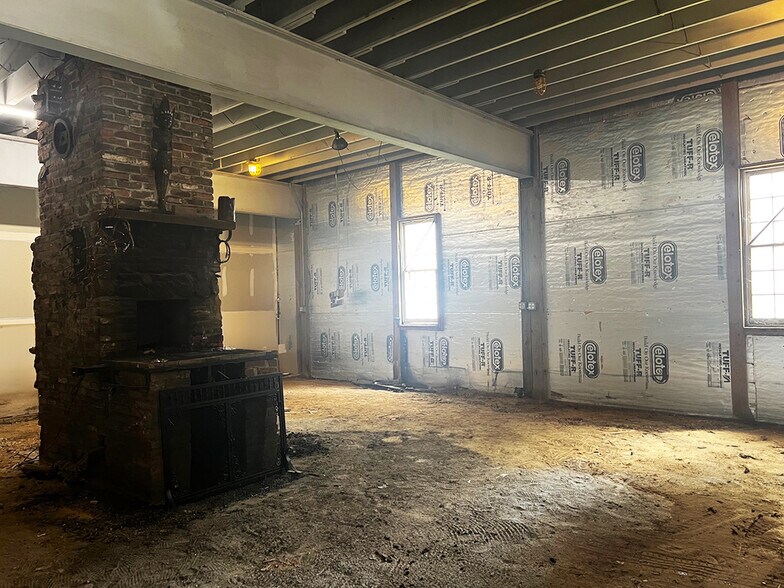 More Photos Of 124 Clinton St, Delaware City Storefront Retail Residential For Sale