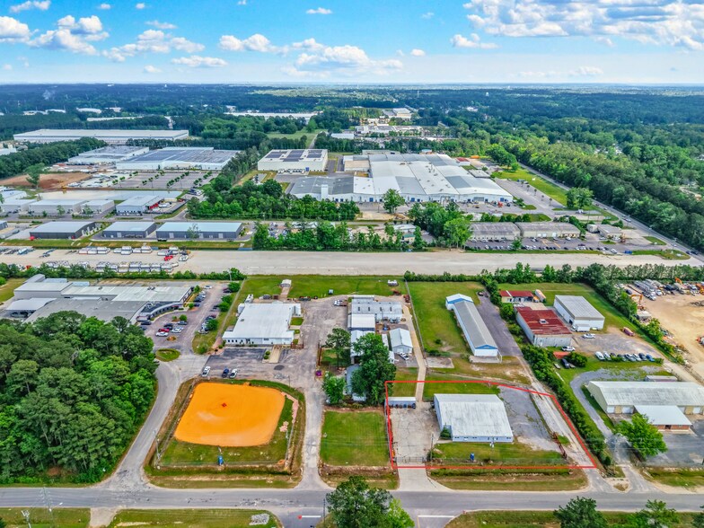More Photos Of 110 Airport Entrance Rd, Summerville Warehouse For Sale
