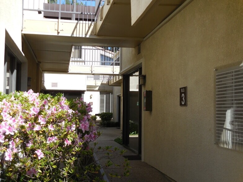 More Photos Of 28441 Highridge Rd, Rolling Hills Estates Office For Lease