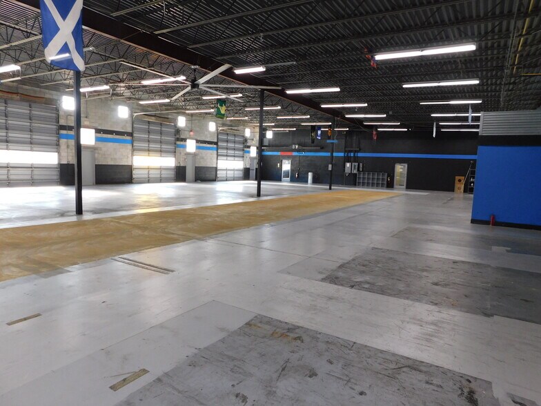 More Photos Of 5145 Commercial Dr, Melbourne Warehouse For Lease
