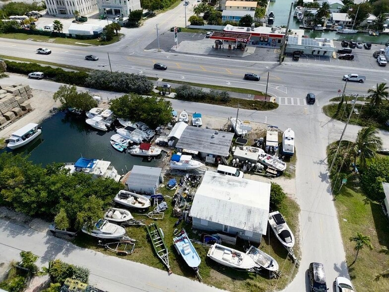 More Photos Of 24931 Overseas Hwy, Summerland Key Restaurant For Sale