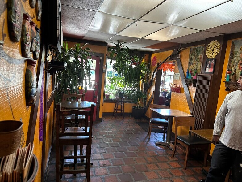 More Photos Of 4109 W Olive Ave, Burbank Storefront Retail Office For Sale