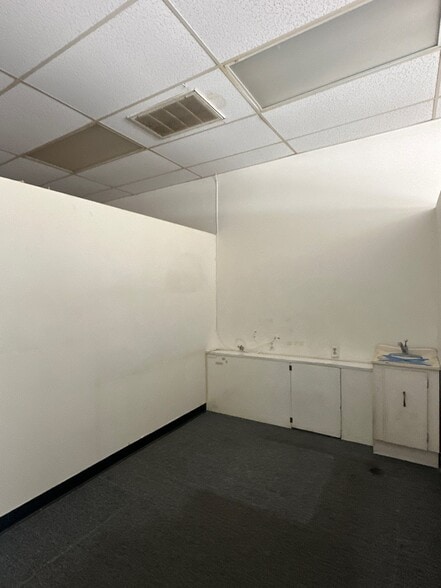 More Photos Of 127 E Garvey Ave, Monterey Park Storefront Retail Office For Lease