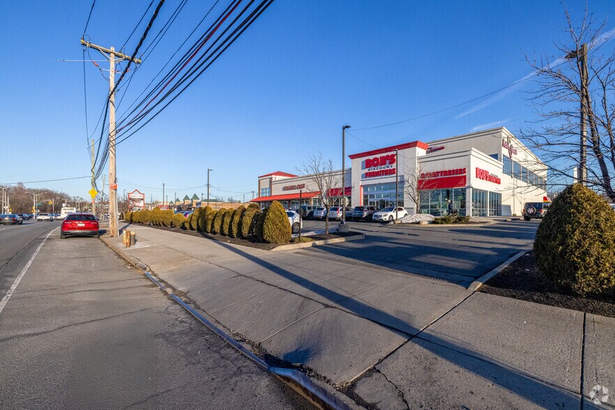 More Photos Of 2385 Richmond Ave, Staten Island Freestanding For Lease