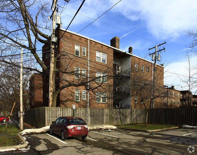 More Photos Of 2740 Hampshire Rd, Cleveland Heights Apartments For Sale