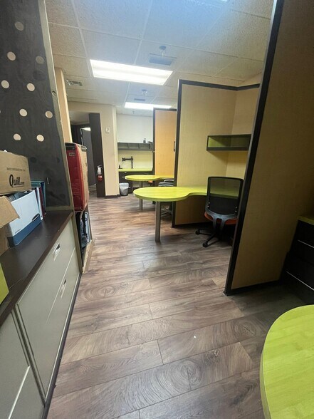 More Photos Of 5975 Sunset Dr, Miami Medical For Lease