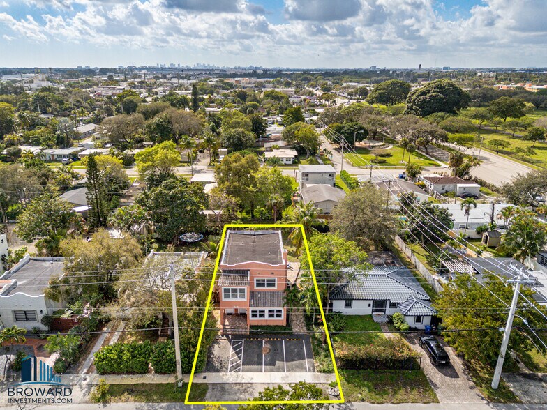 More Photos Of 330 SW 20th St, Fort Lauderdale Multifamily For Sale