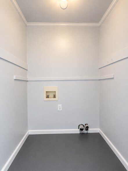 More Photos Of 731 Broad St, Sumter Self Storage For Lease