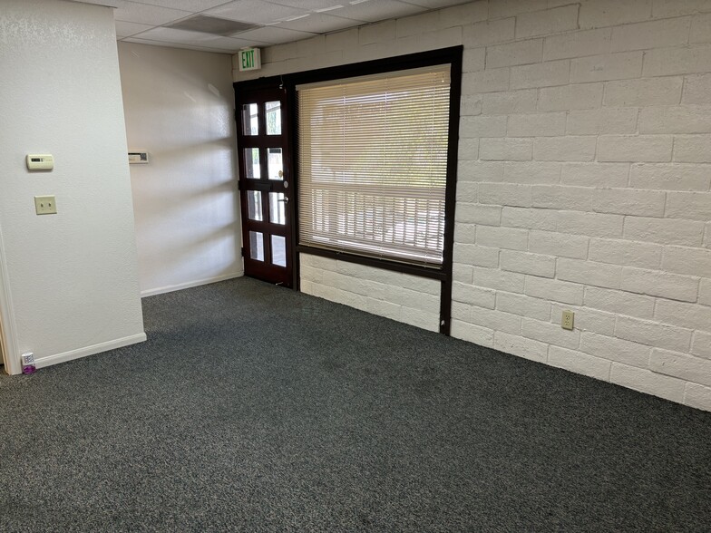 More Photos Of 23470 Olive Wood Plaza Dr, Moreno Valley Office Residential For Lease