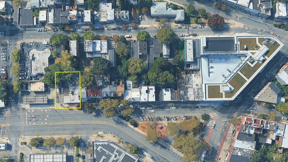 More Photos Of 230 Bay St, Staten Island Freestanding For Sale
