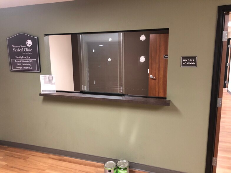 More Photos Of 12183 Locksley Ln, Auburn Medical For Lease