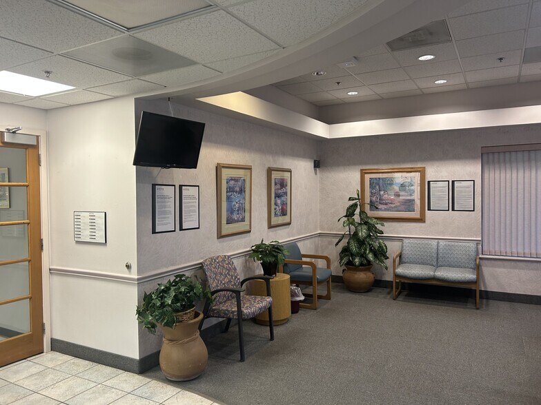 More Photos Of 6905 Old Wolf Bay Rd, Palatka Medical For Sale