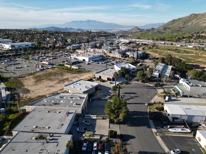 More Photos Of 6131 Quail Valley Ct, Riverside Manufacturing For Lease