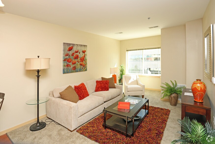 More Photos Of 401 N Washington St, Green Bay Apartments For Lease