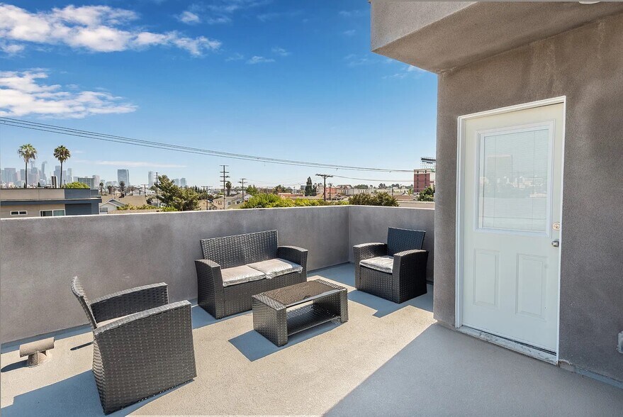 More Photos Of 1151 S Ardmore Ave, Los Angeles Apartments For Sale