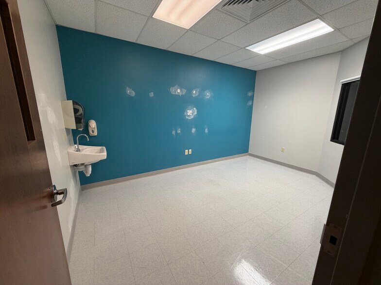 More Photos Of 3143 William Penn Hwy, Easton General Retail For Lease