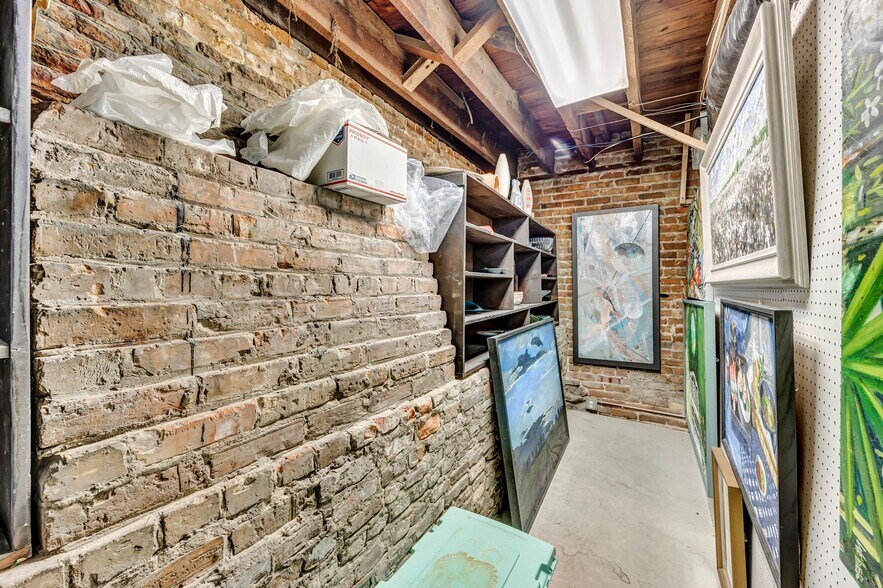 More Photos Of 271 N Front St, Wilmington General Retail For Sale