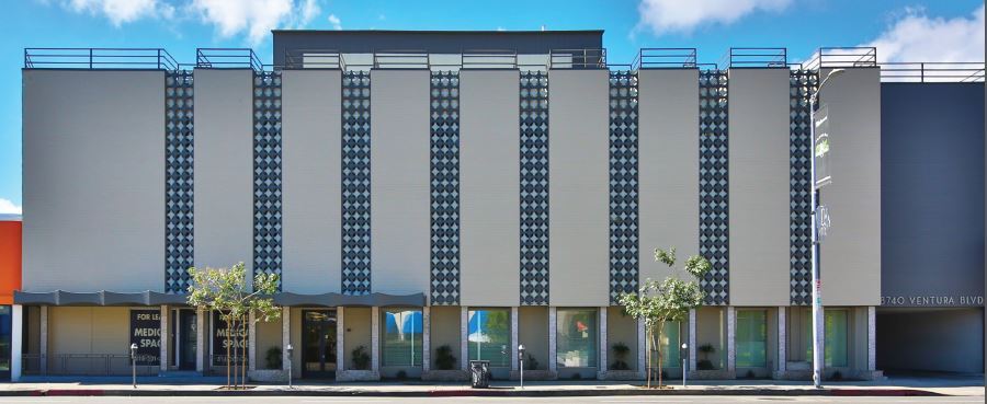 More Photos Of 18740 Ventura Blvd, Tarzana Medical For Lease