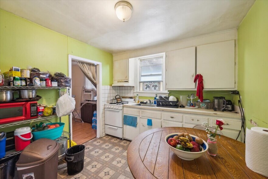 More Photos Of 86 N Gaston Ave, Somerville Restaurant For Sale