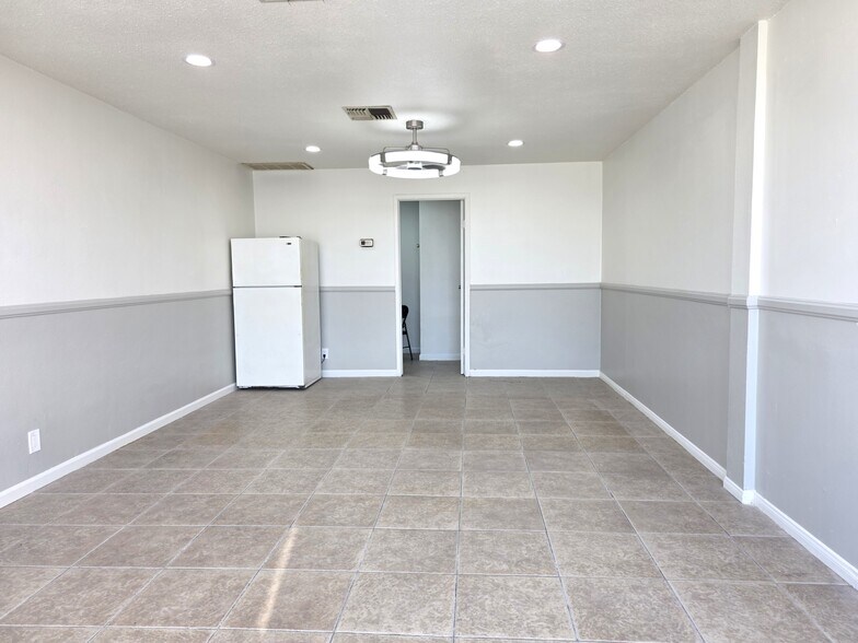 More Photos Of 4010-4018 W Commonwealth Ave, Fullerton Storefront Retail Residential For Lease